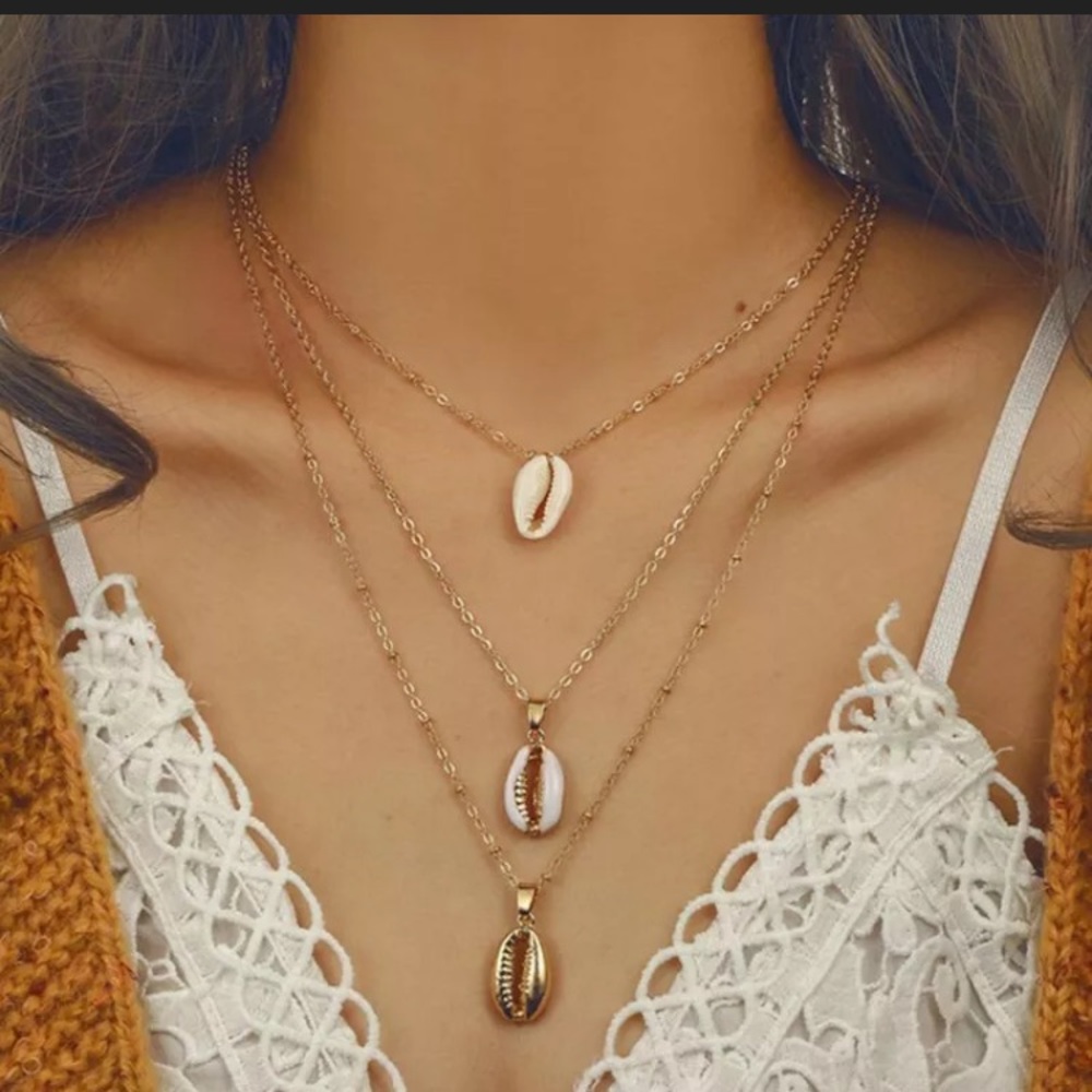 Women’s 3 layer shell necklace gold - Picture 1 of 5